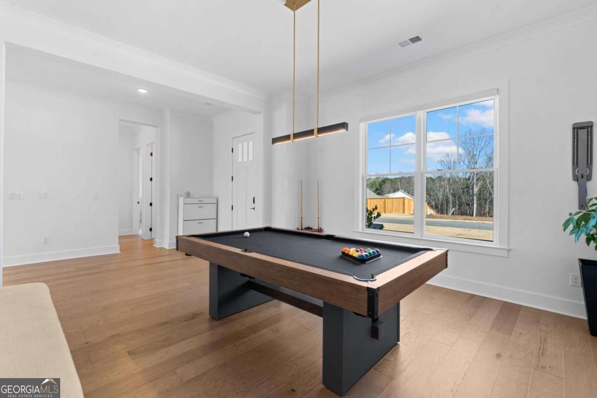 1957 Sage Lake BND SW