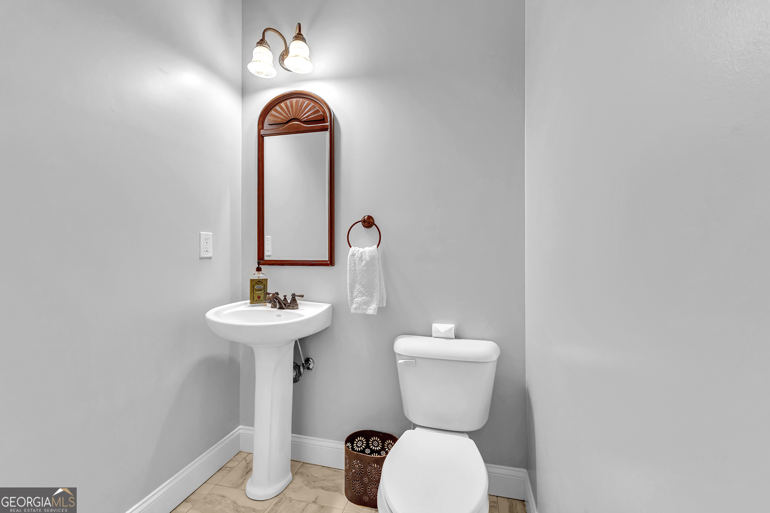 McDonough, Georgia 30252, United States, 4 Bedrooms Bedrooms, ,4 BathroomsBathrooms,Residential,Pending,144121