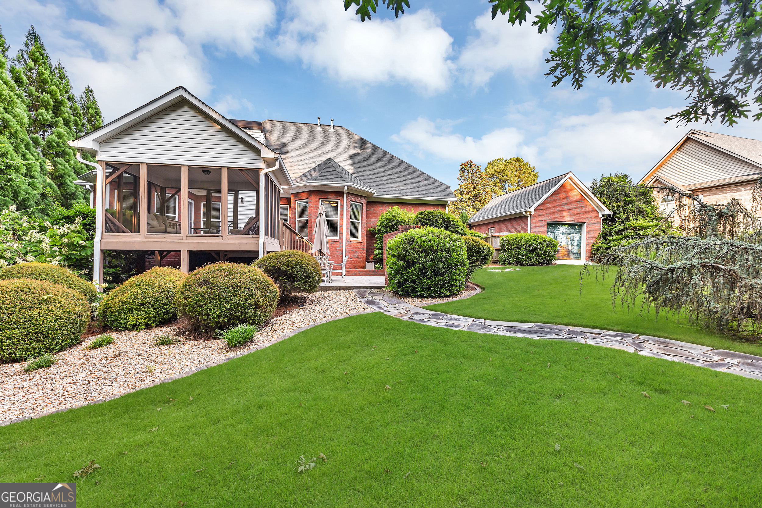 McDonough, Georgia 30252, United States, 4 Bedrooms Bedrooms, ,4 BathroomsBathrooms,Residential,Pending,144121