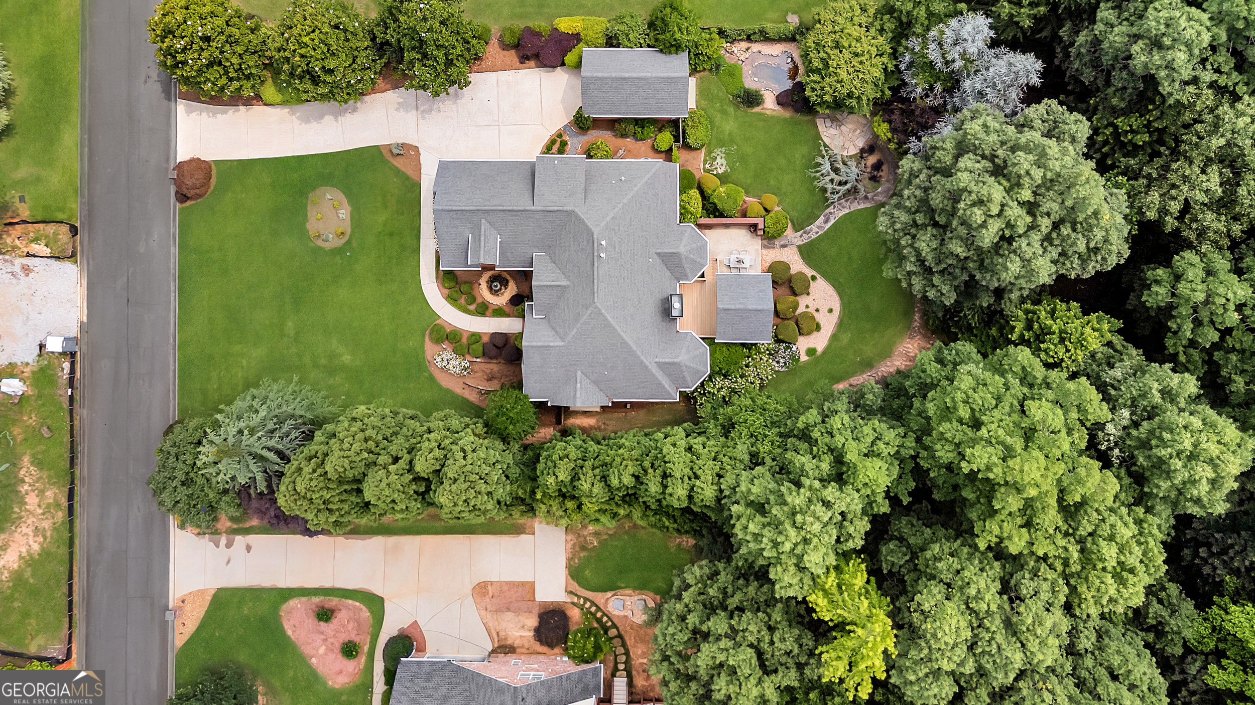 McDonough, Georgia 30252, United States, 4 Bedrooms Bedrooms, ,4 BathroomsBathrooms,Residential,Pending,144121