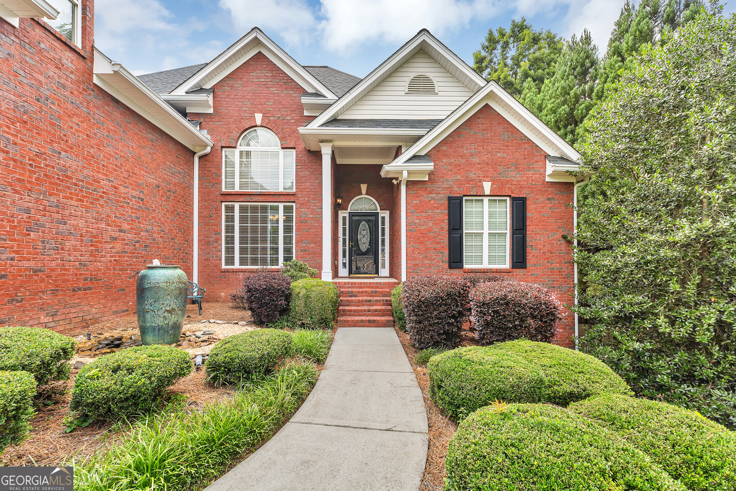 McDonough, Georgia 30252, United States, 4 Bedrooms Bedrooms, ,4 BathroomsBathrooms,Residential,Pending,144121