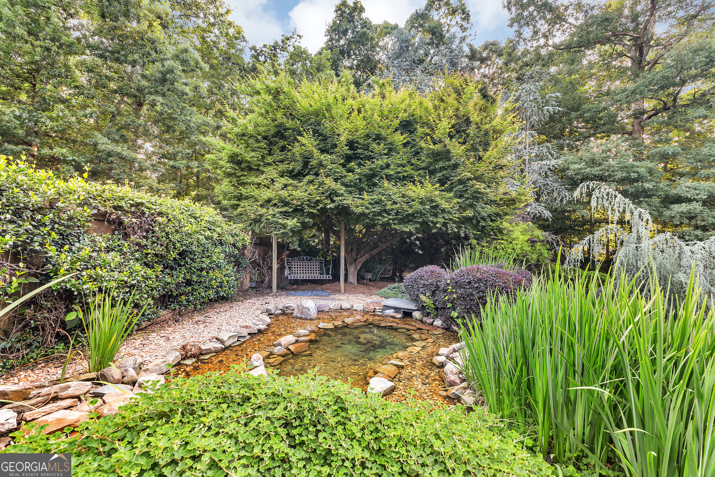 McDonough, Georgia 30252, United States, 4 Bedrooms Bedrooms, ,4 BathroomsBathrooms,Residential,Pending,144121