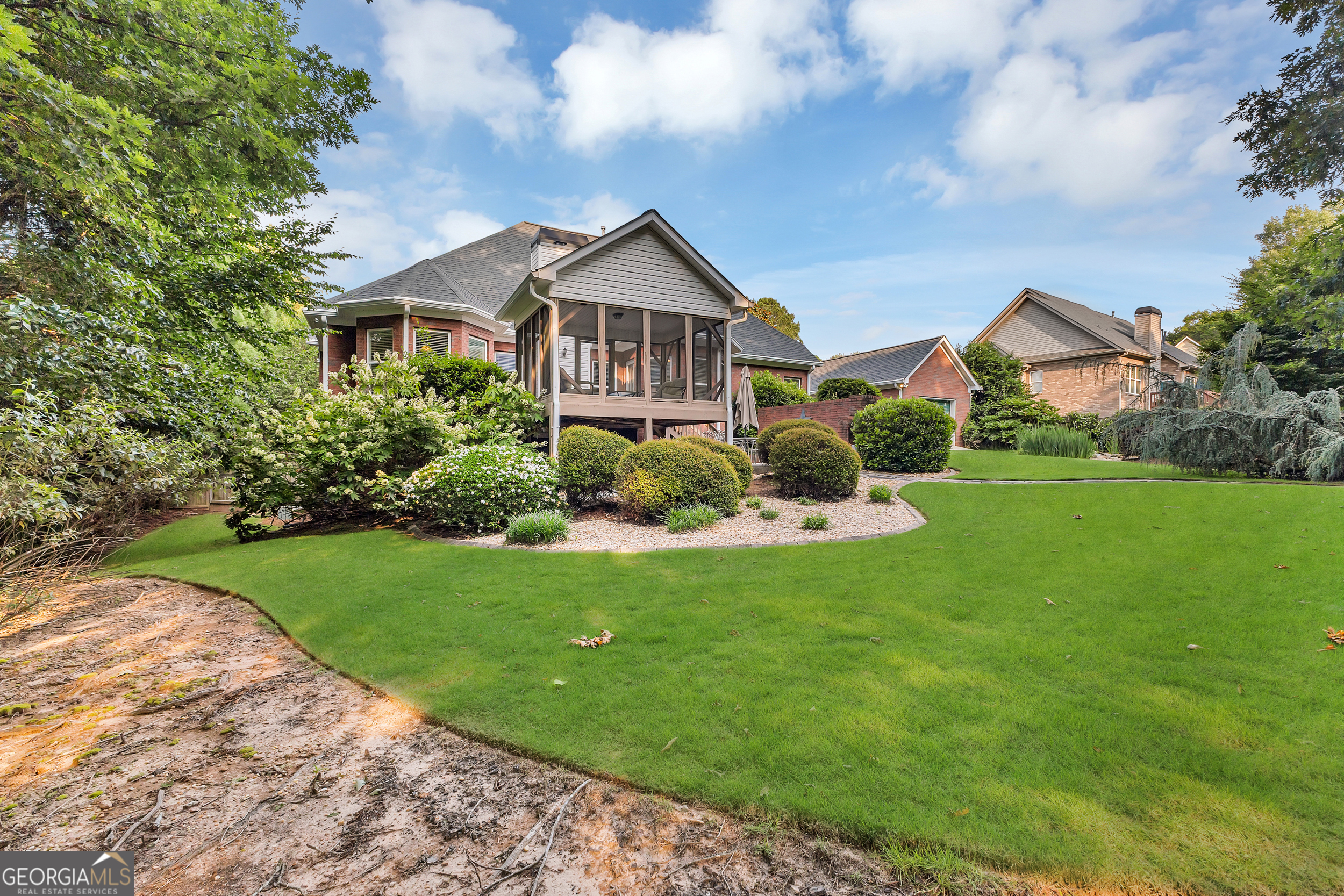 McDonough, Georgia 30252, United States, 4 Bedrooms Bedrooms, ,4 BathroomsBathrooms,Residential,Pending,144121