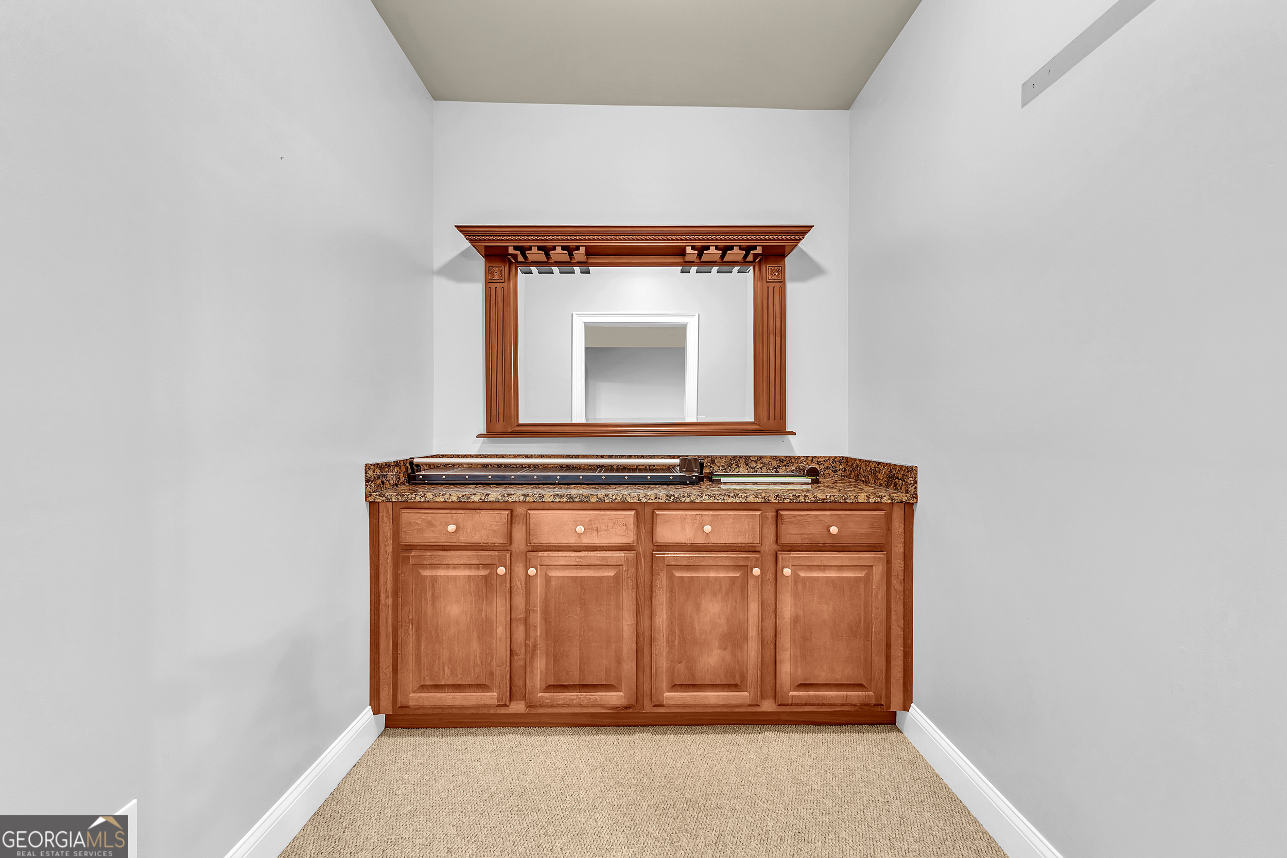 McDonough, Georgia 30252, United States, 4 Bedrooms Bedrooms, ,4 BathroomsBathrooms,Residential,Pending,144121