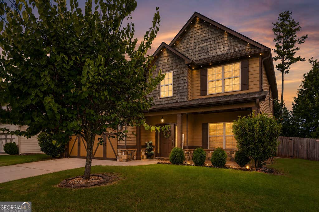 Photo of 217 Cliffhaven Circle, Newnan, GA 30263 (MLS # 10822950)