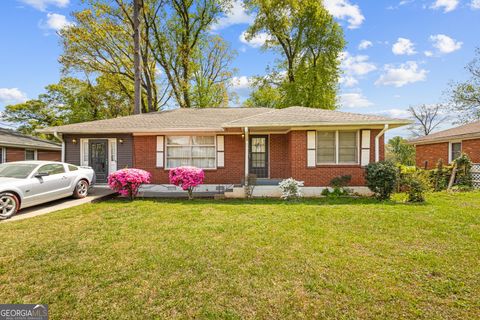 Photo of 2043 Parker Ranch Road SE, Atlanta, GA 30316 (MLS # 10725665)