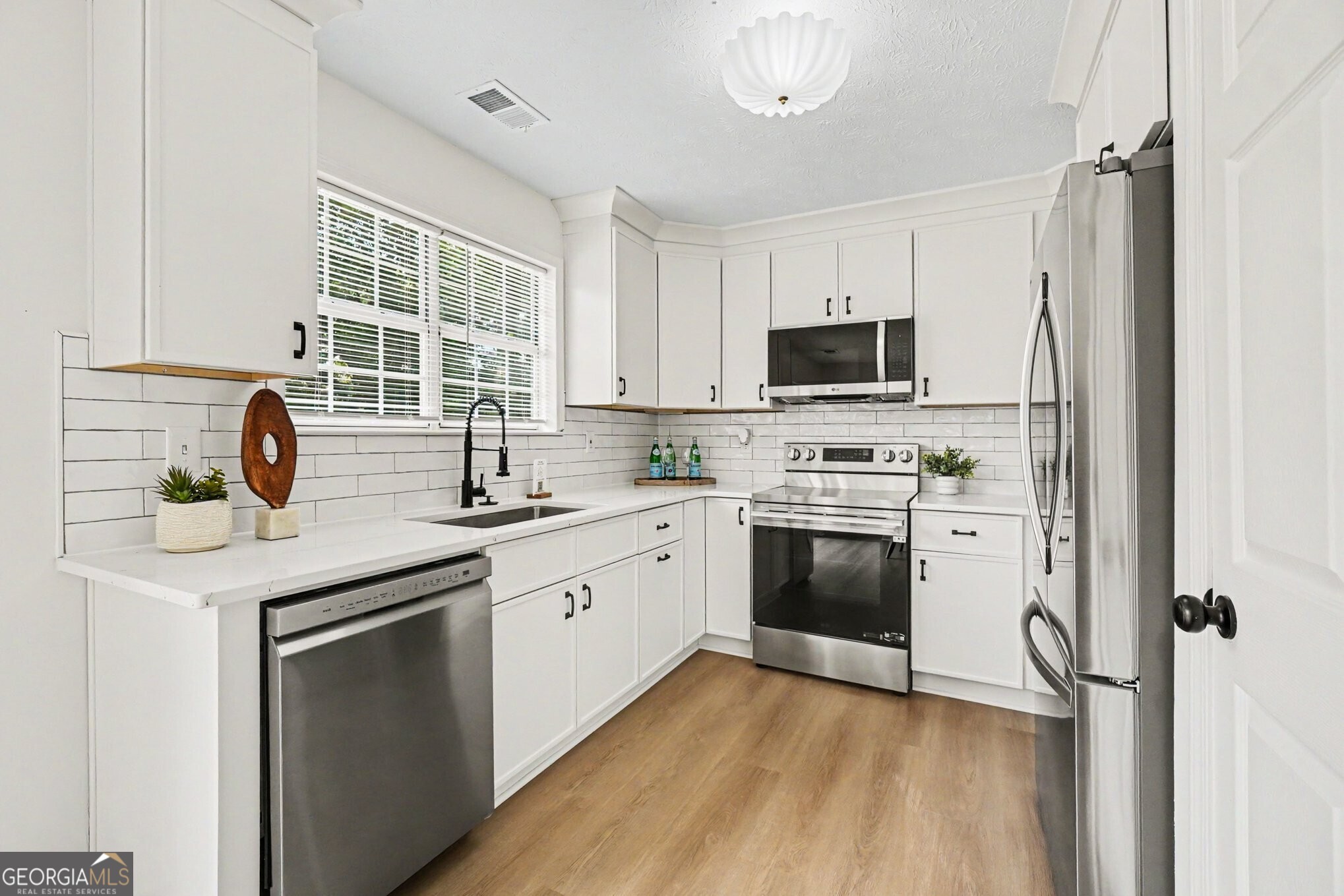 120 Ashton CT