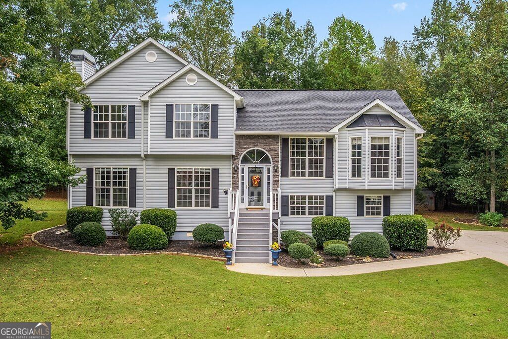 Photo of 335 Spring Dale Lane, Dallas, GA 30157 (MLS # 10871737)