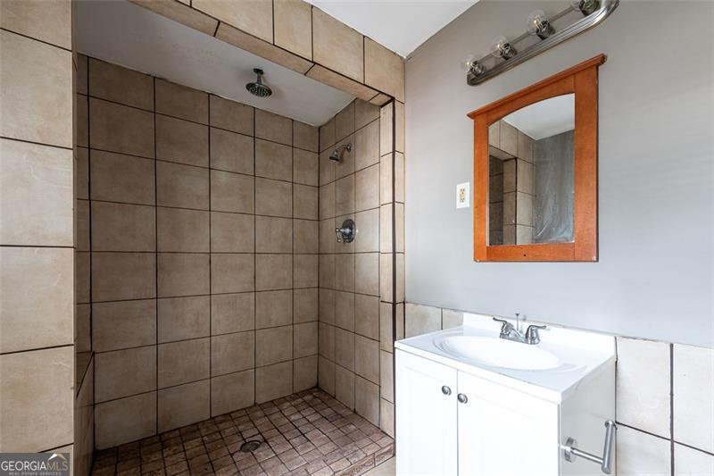 Lincoln Homes - Residential Lease