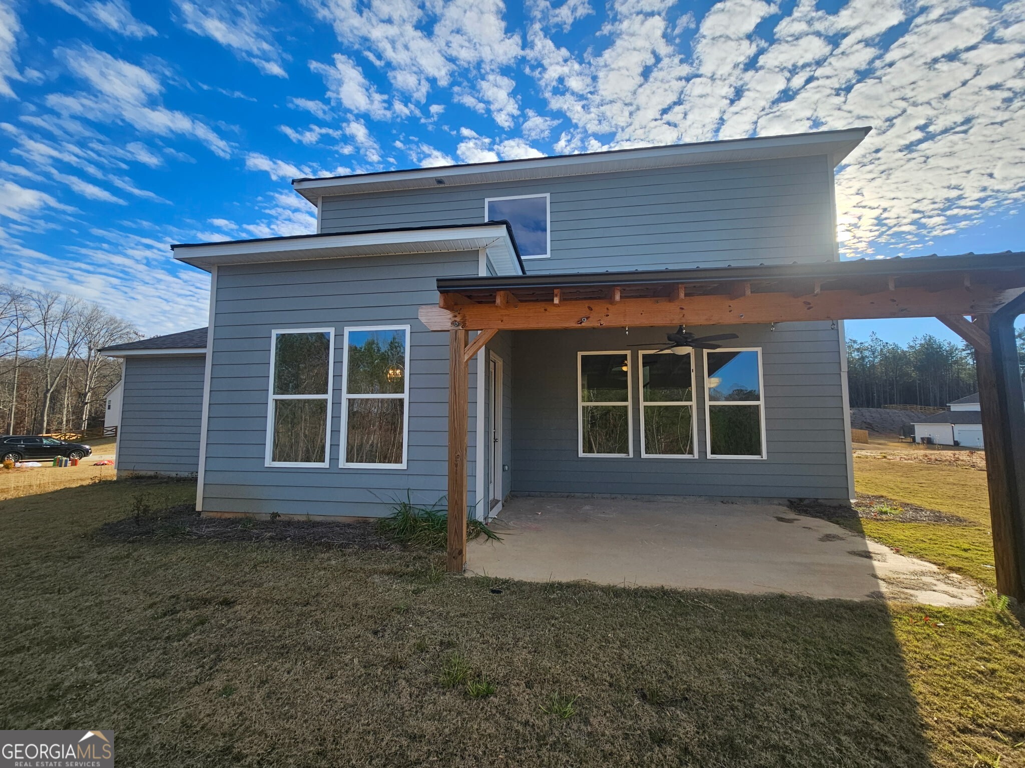 330 River Station DR