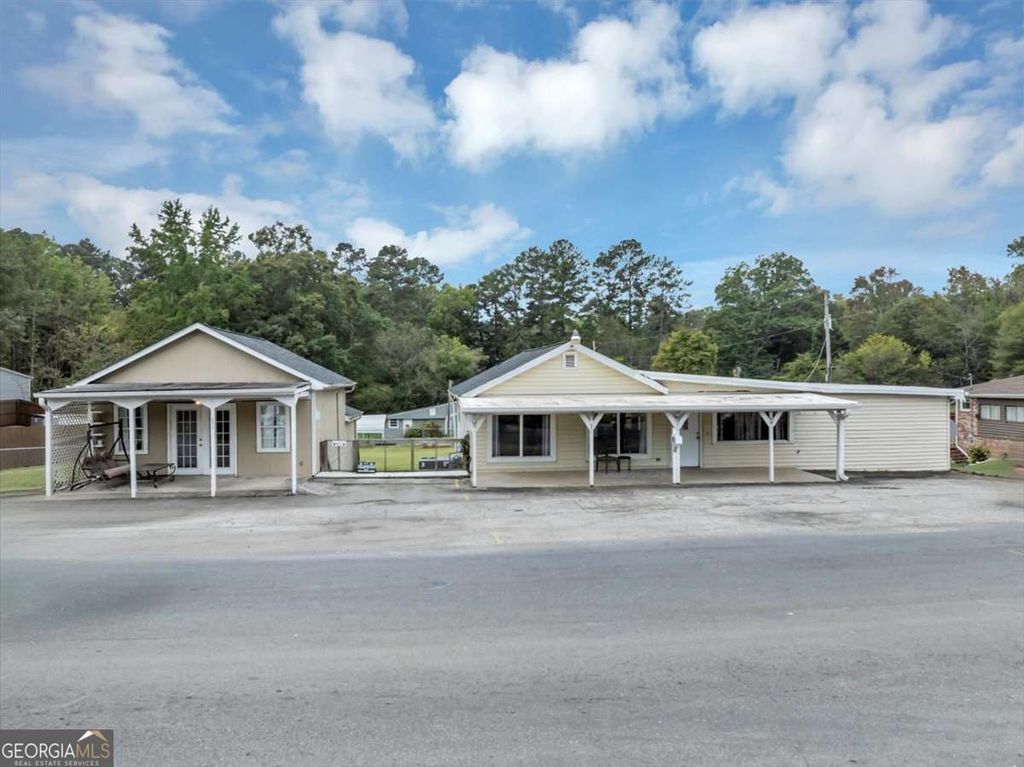 Photo of 6071 N Main Street SE, Acworth, GA 30101 (MLS # 10729913)