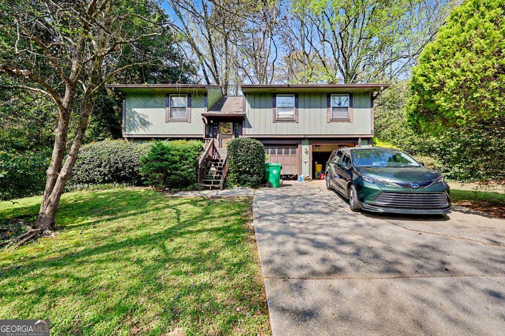 Photo of 1156 Alpine Hills Drive, Stone Mountain, GA 30083 (MLS # 10723117)