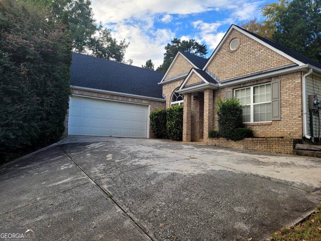 Photo of 2360 Pettit Drive NE, Conyers, GA 30012 (MLS # 10866497)