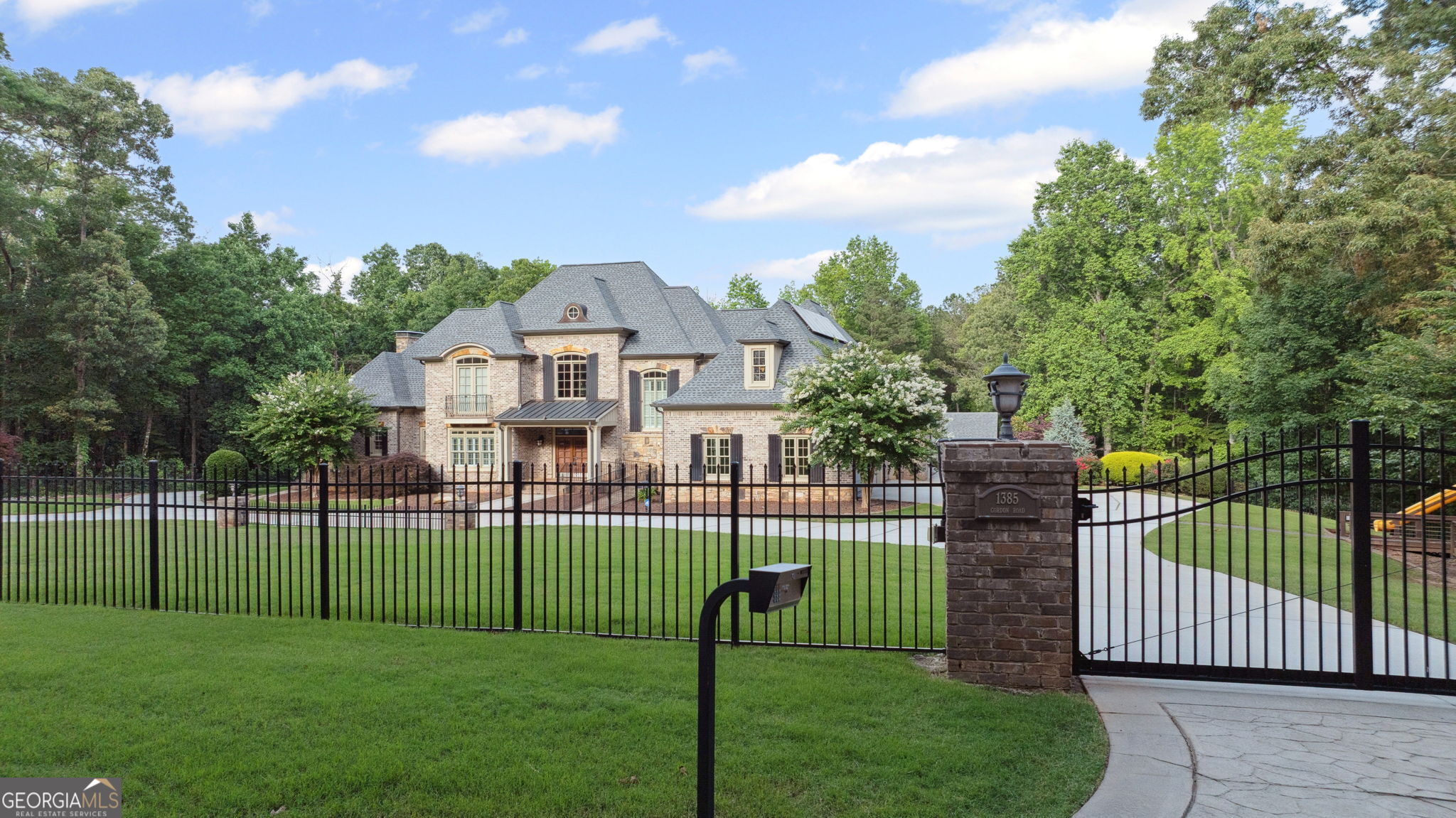 Scarlet Oaks - Residential