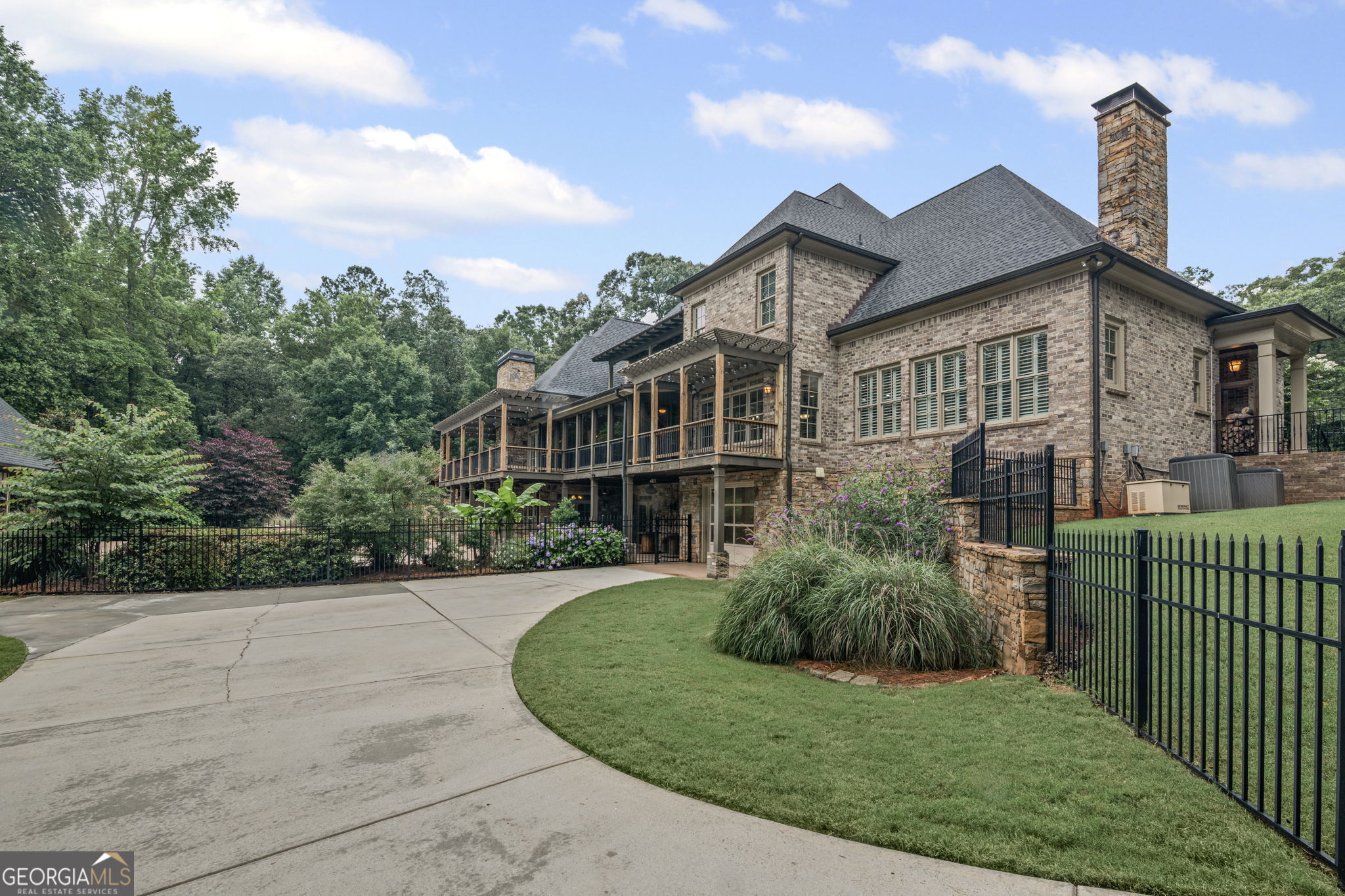 Scarlet Oaks - Residential