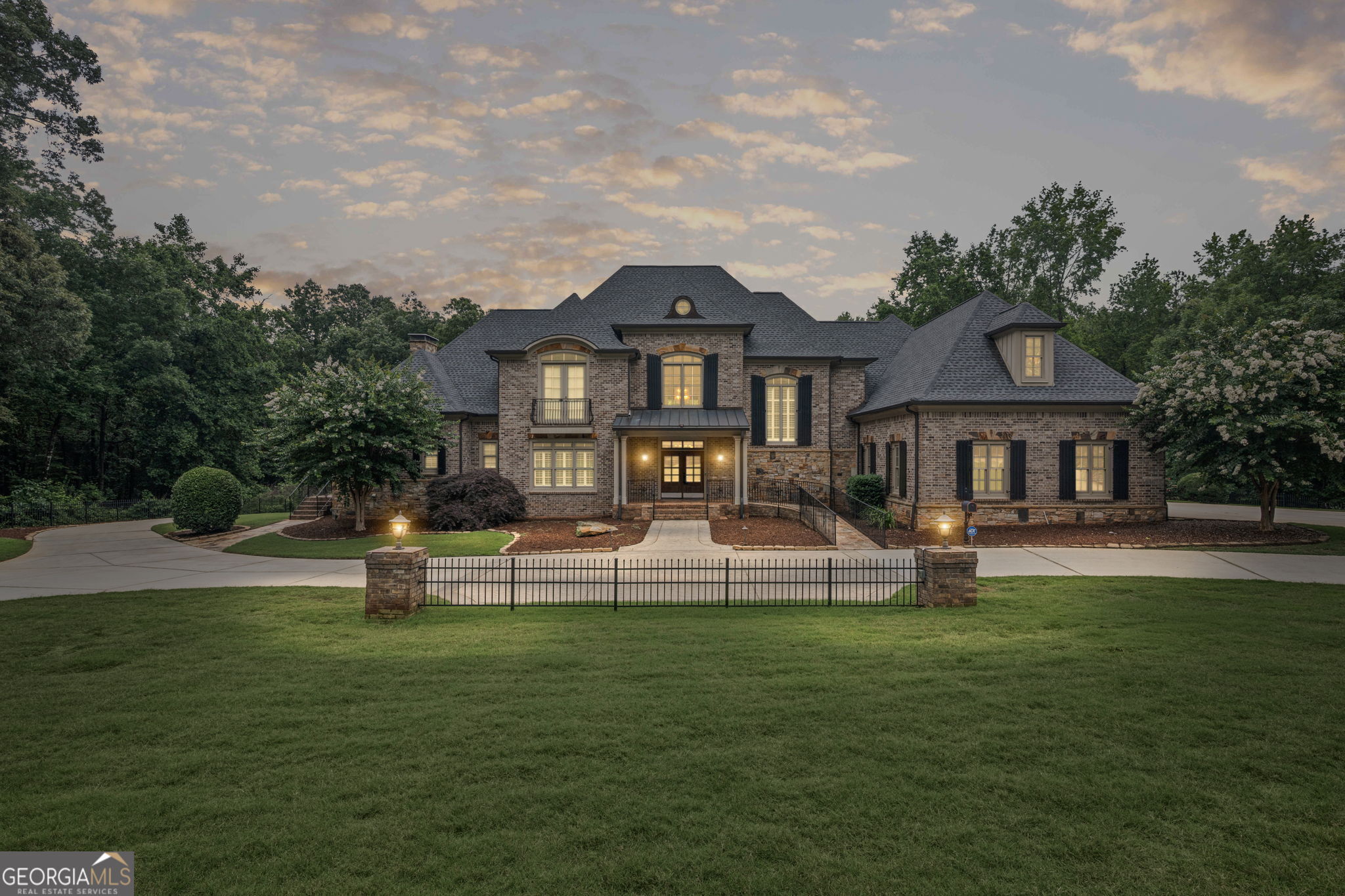 Scarlet Oaks - Residential