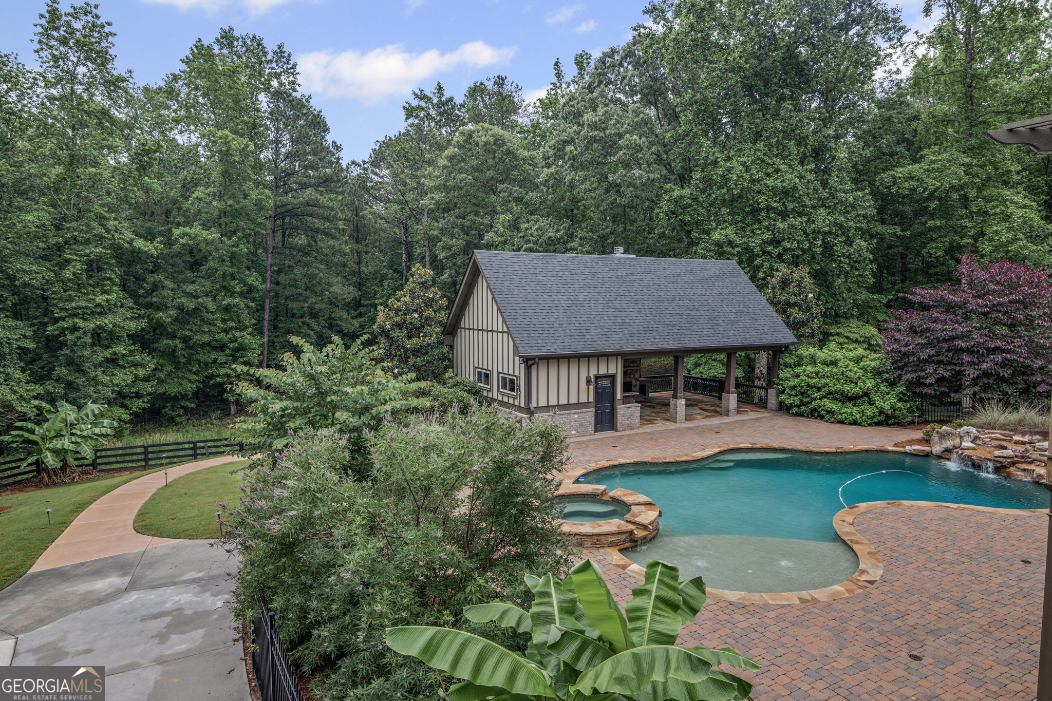 Scarlet Oaks - Residential