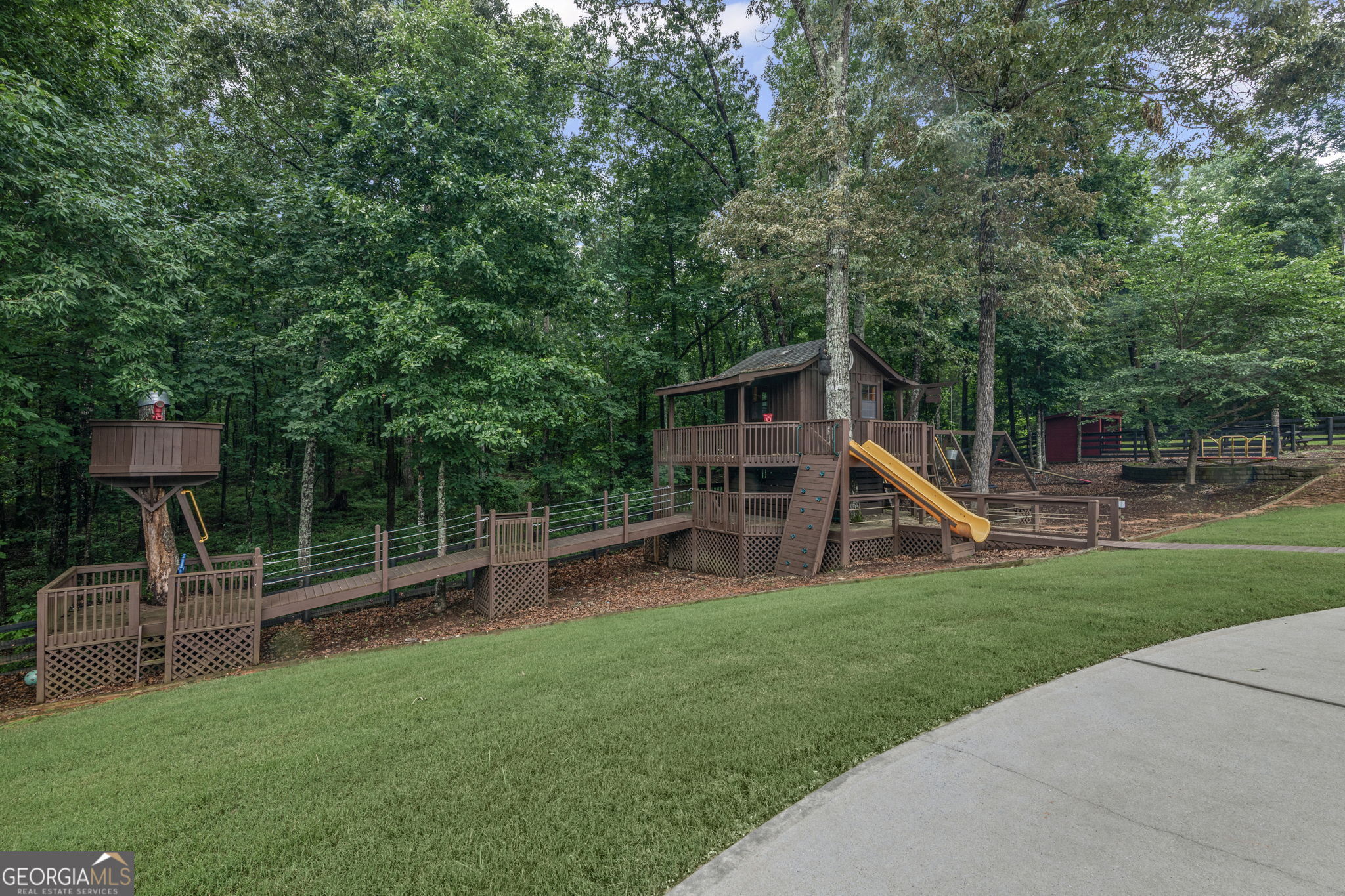 Scarlet Oaks - Residential