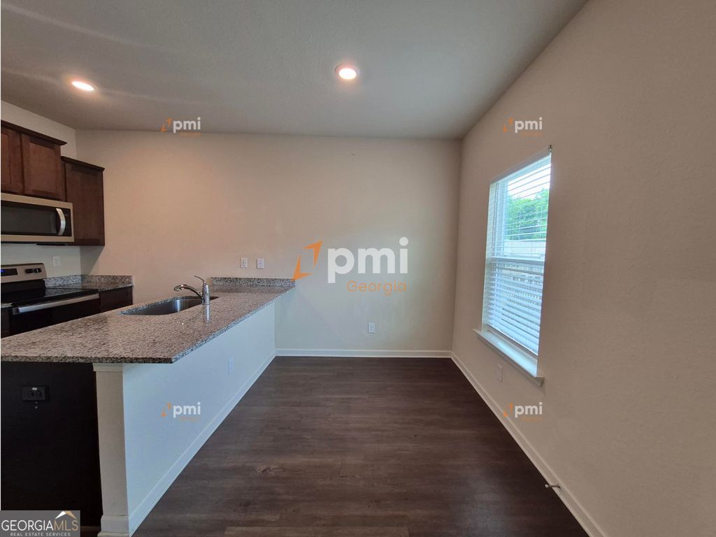 Photo of 511 Highwood Lane, East Point, GA 30344 (MLS # 10762184)