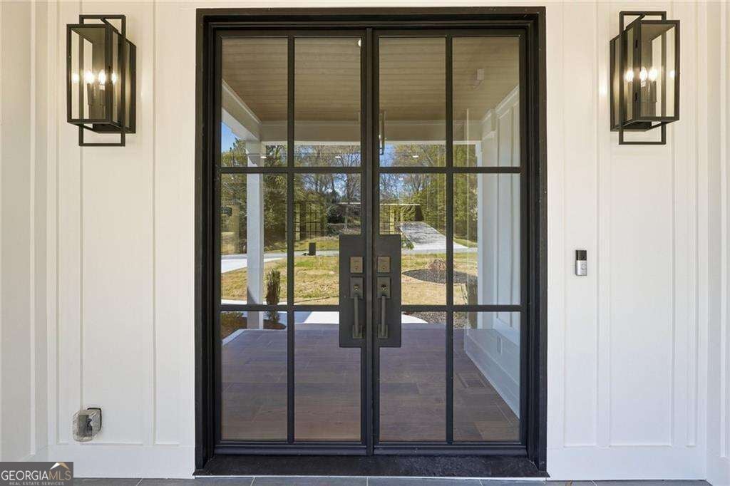 Photo of 1696 Dunwoody Place, Atlanta, GA 30324 (MLS # 10879362)