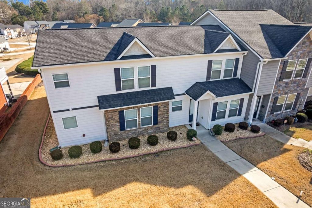 Photo of 5845 Garden Circle, Douglasville, GA 30135 (MLS # 10674621)