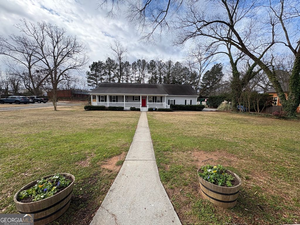 Photo of 1975 Broad Street, Statham, GA 30666 (MLS # 10690525)