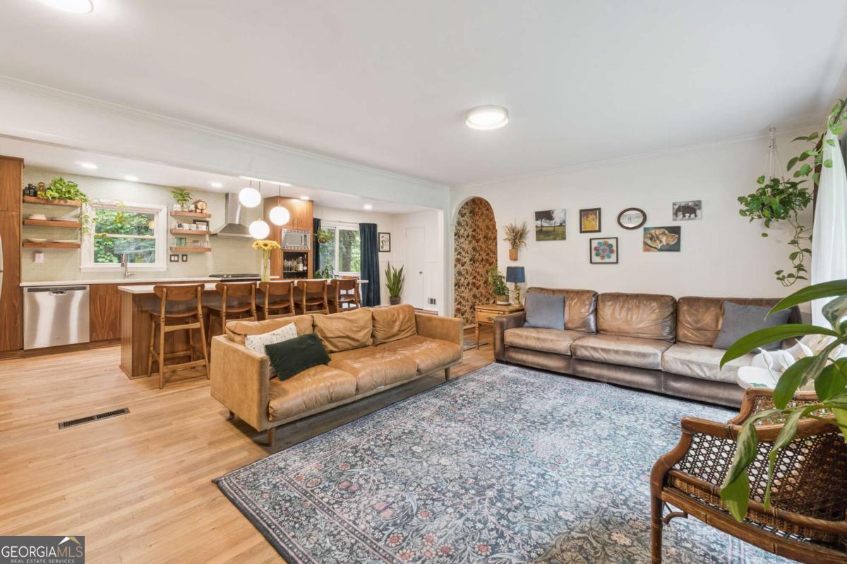 2608 Woodgreen DR