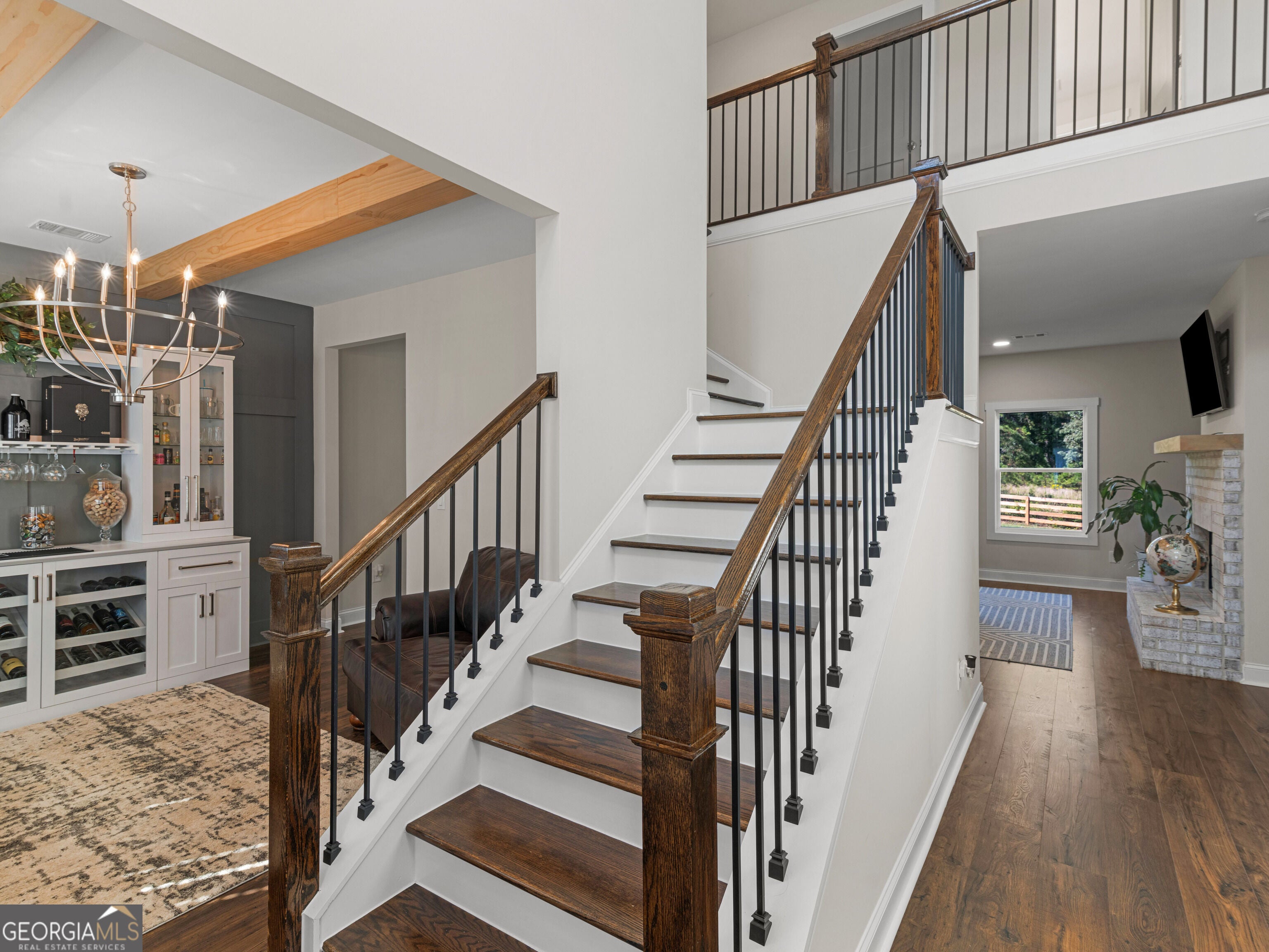 251 Lake Point DR