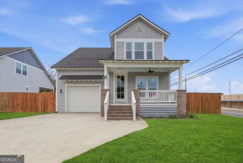 2001 E 38th ST Savannah GA 31404