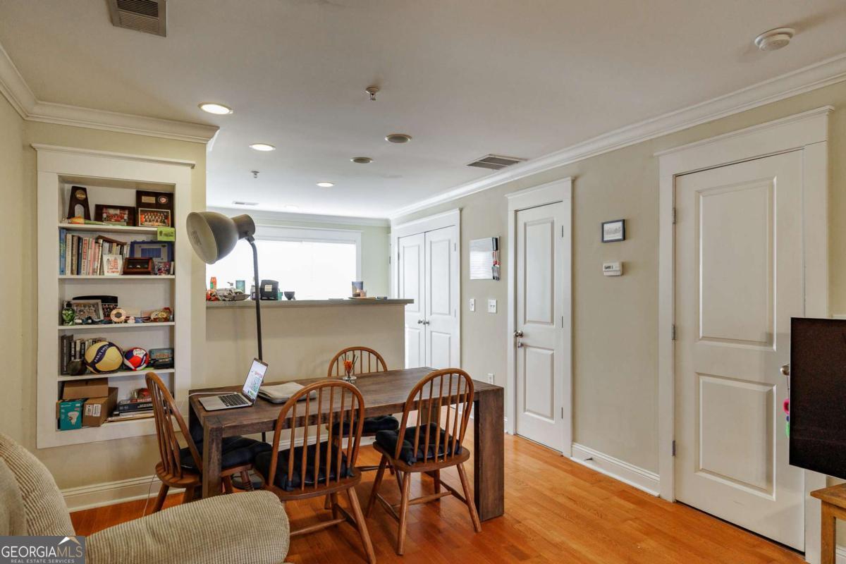 1035 Barnett Shoals RD 526