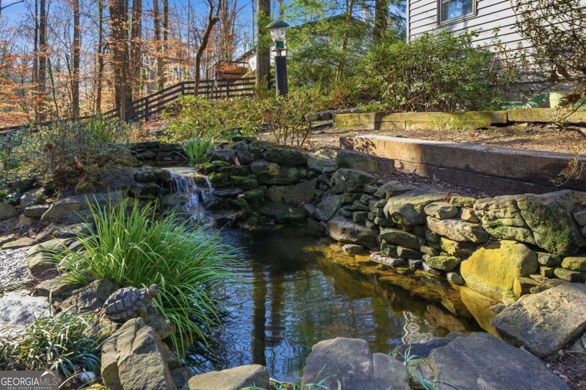 161 John Christopher DR