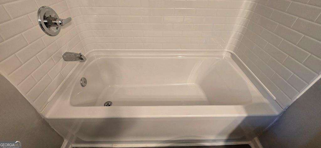 Old Roswell Corners - Residential Income