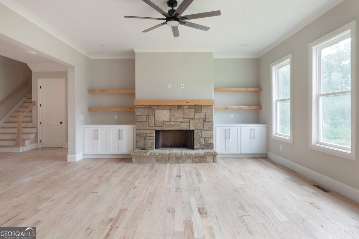 1077 Sweet Mia LN