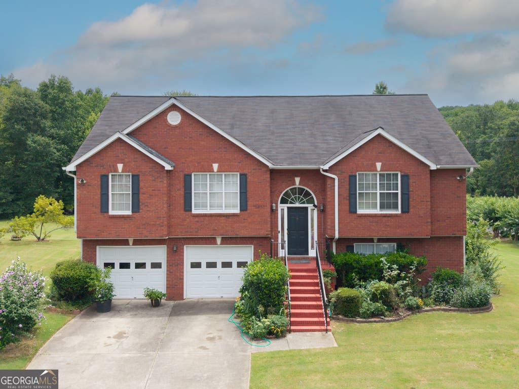 Photo of 1090 Charter Club Drive, Lawrenceville, GA 30043 (MLS # 10805575)
