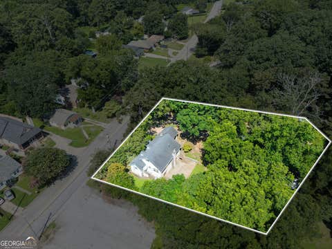 Photo of 1885 Connally Drive, Atlanta, GA 30344 (MLS # 10817075)