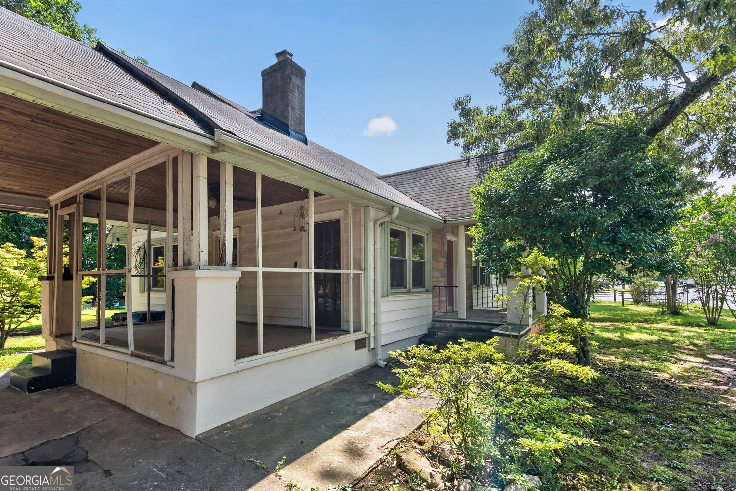 1885 Connally DR