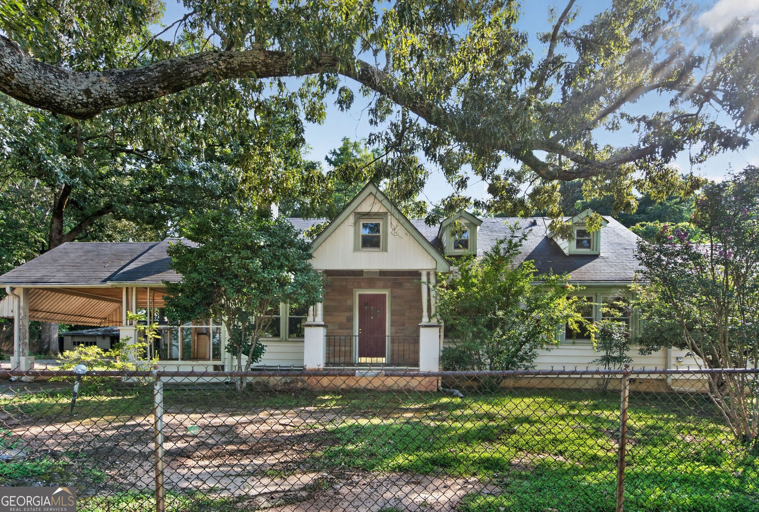 1885 Connally DR