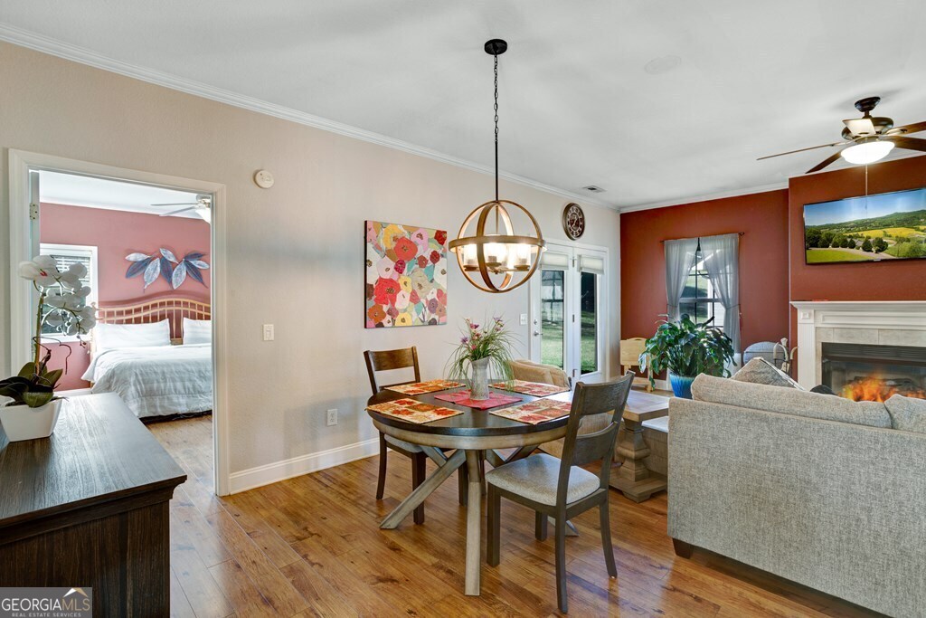 23 Riverwalk CIR
