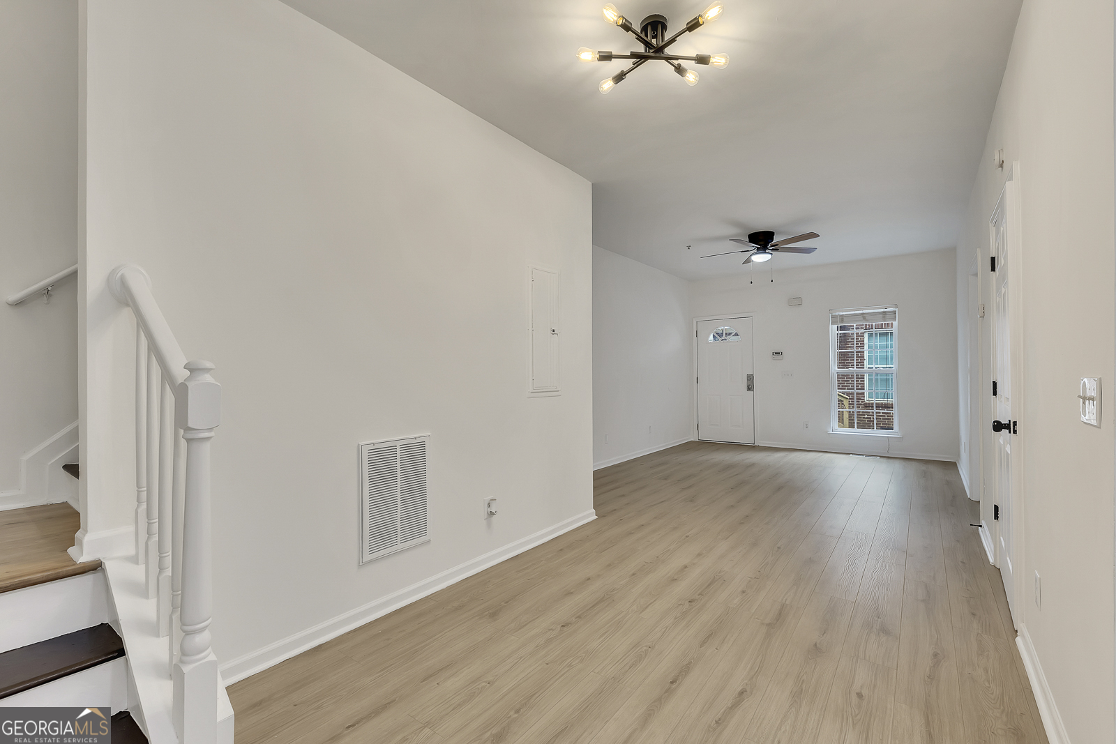 Creekwood Town Homes - Residential
