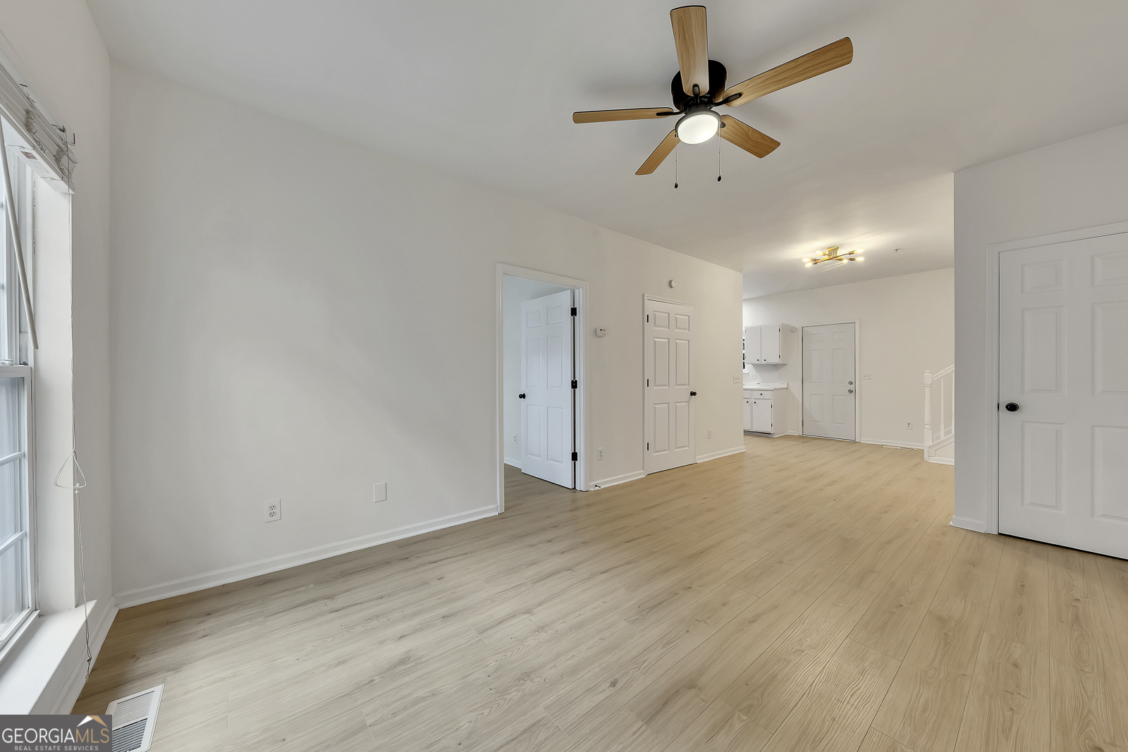 Creekwood Town Homes - Residential