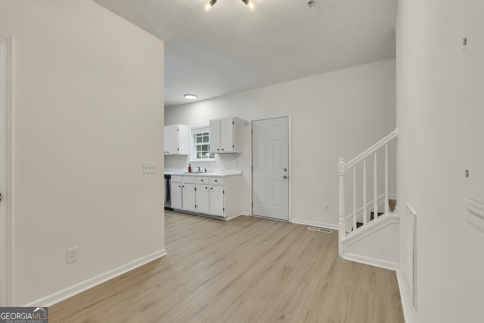 Creekwood Town Homes - Residential