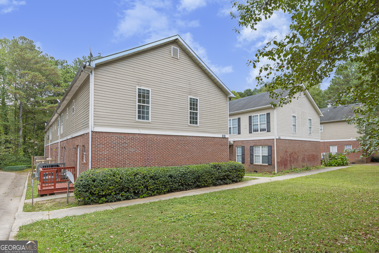 Creekwood Town Homes - Residential