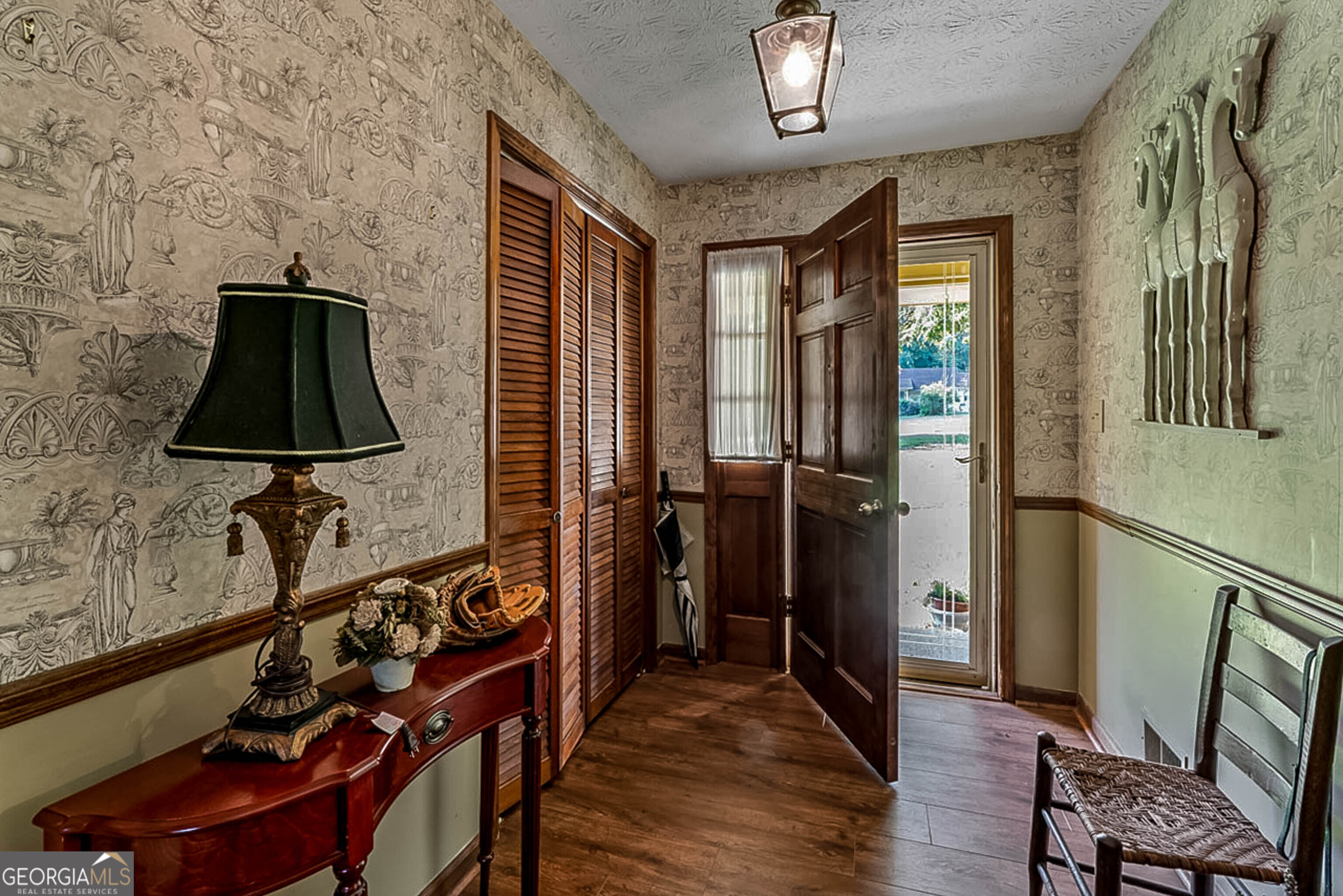 895 Corinth DR