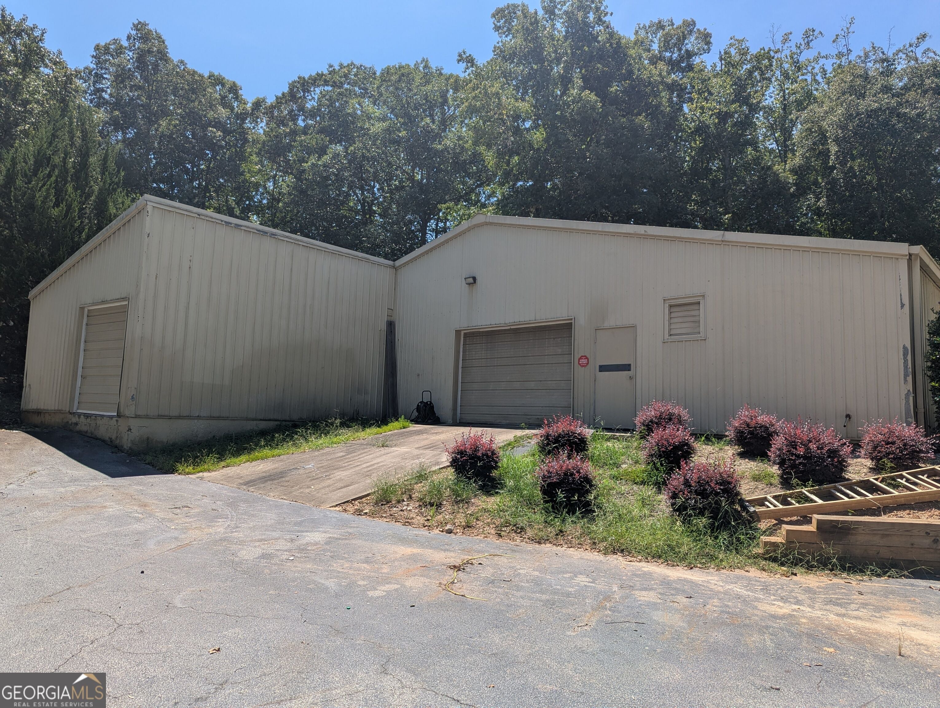 243 Senoia RD