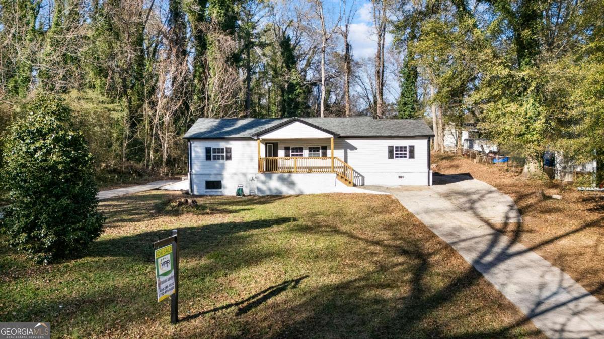 1794 Blossom LN