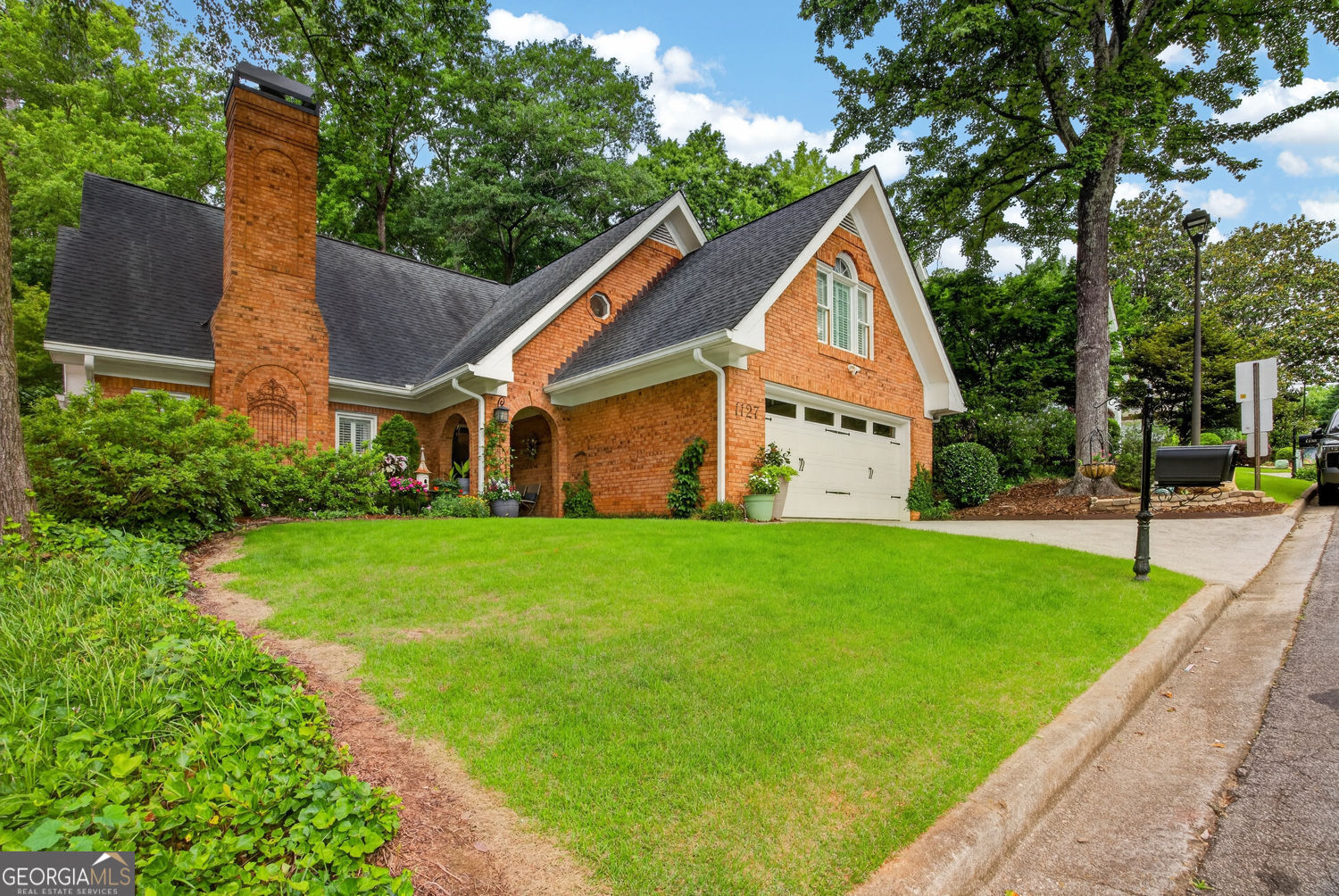 1127 Druid LK