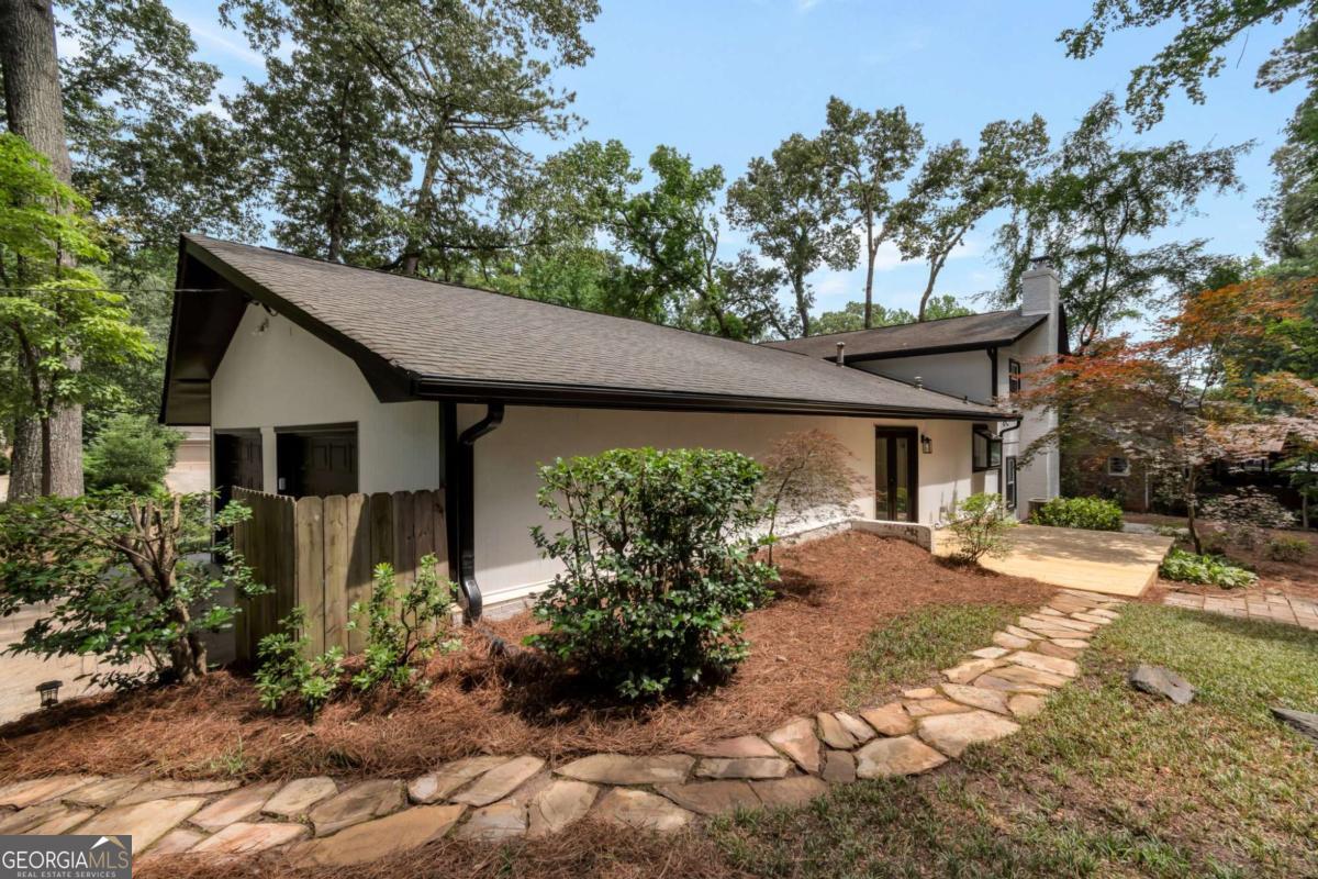 Hampton Hall - Residential