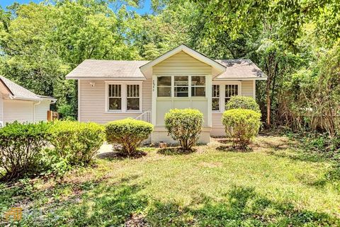 Photo of 2846 Grand Avenue SW, Atlanta, GA 30315 (MLS # 10656967)
