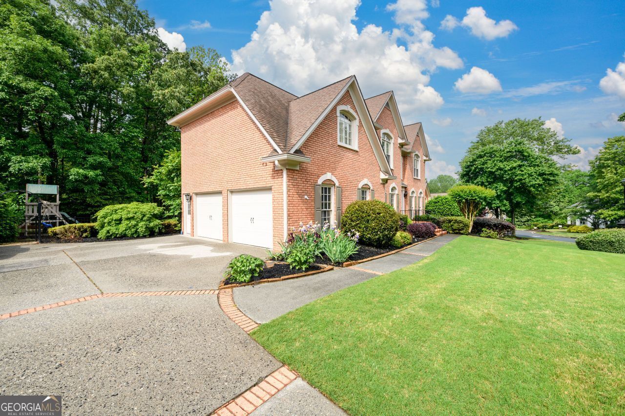 1430 Hampton Hill DR