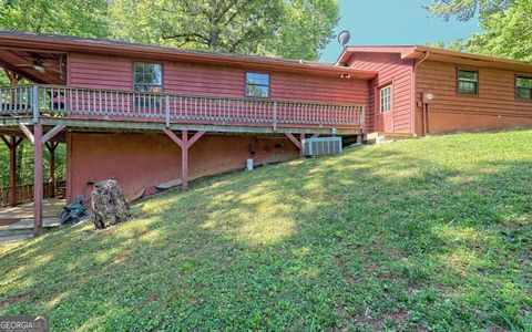 A home in Hiawassee